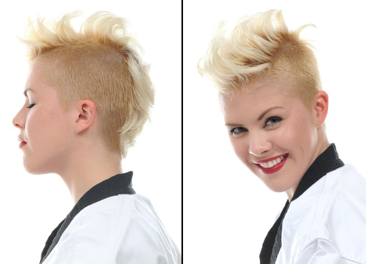 Taglio di capelli alla mohawk per donne