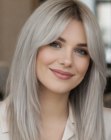 Capelli biondo platino lunghi e lisci