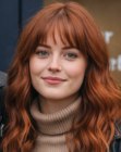 Capelli lunghi rossi mossi