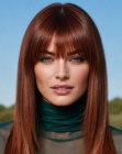 Capelli lunghi e lupetto a rete