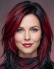 Capelli neri con ciocche rosse